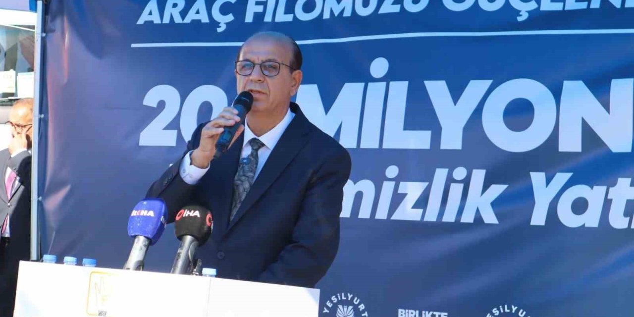 Yeşilyurt Belediyesi temizlik araç filosunu güçlendirdi