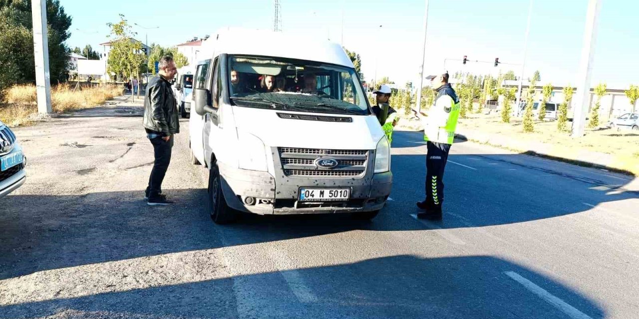 Patnos’ta taşımalı eğitim servislerinde güvenlik denetimi