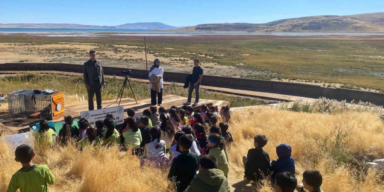 DKMP, öğrencilere tabiatın korunması için eğitim veriyor