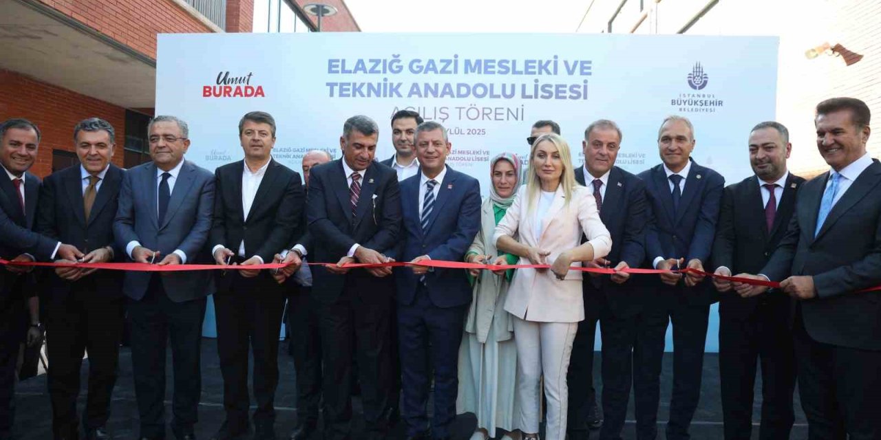 CHP Genel Başkanı Özel, Elazığ’da okul açılışına katıldı