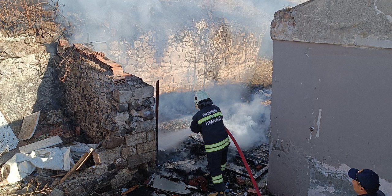 Erzurum’da korkutan kömürlük yangını