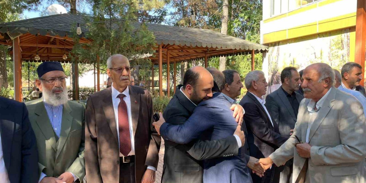 Bingöl’de husumetli iki aile düzenlenen programda barıştı