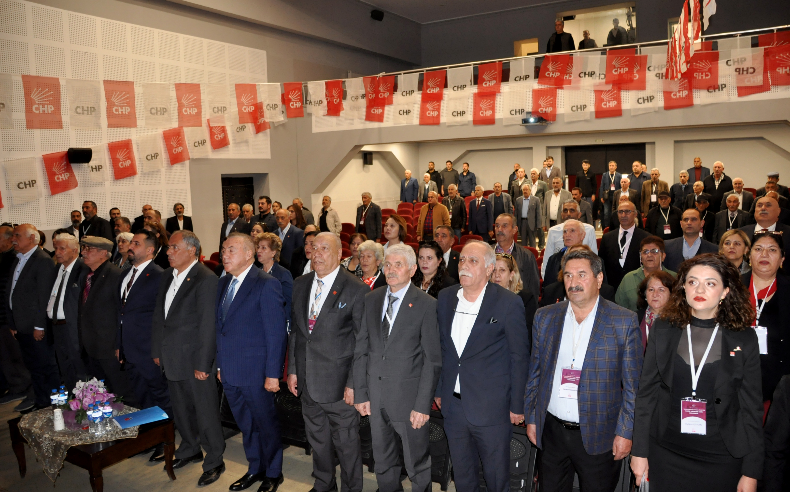 Kars'ta CHP sandık başına gitti