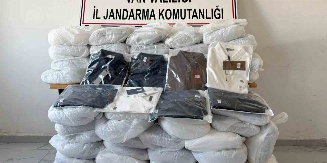 Başkale’de gümrük kaçağı malzemeler ele geçirildi