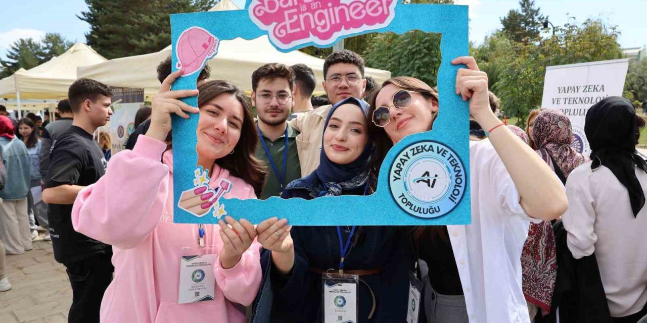 Atatürk Üniversitesi’nde "Kampüse hoş geldin" oryantasyon programı başladı