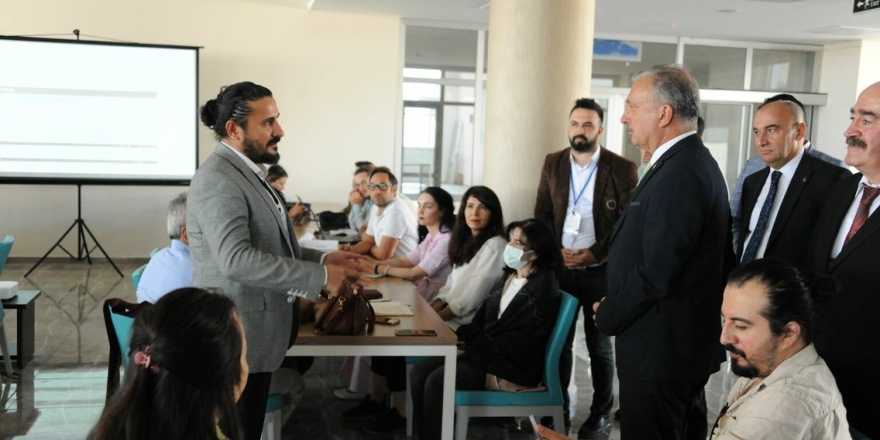 EBYÜ’de Program Yeterlilikleri Çalıştayı ve Öğretim Yetkinliği Geliştirme Eğitimi gerçekleştirildi