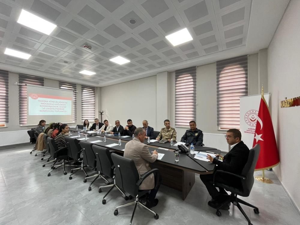 Kağızman’da Kadına Yönelik Şiddetle Mücadele Komisyonu toplandı