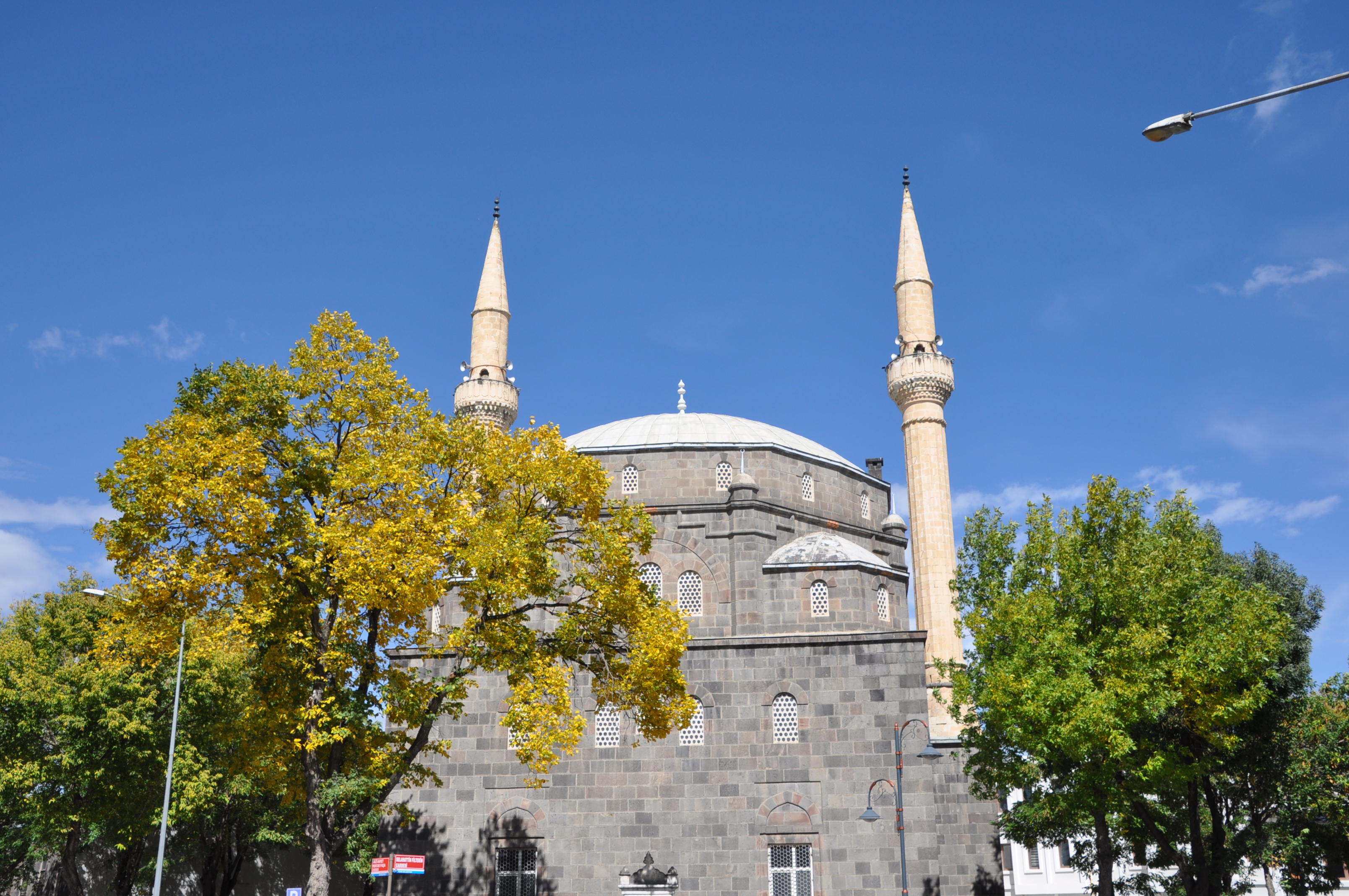 Kars’ta sonbahar güzelliği büyülüyor