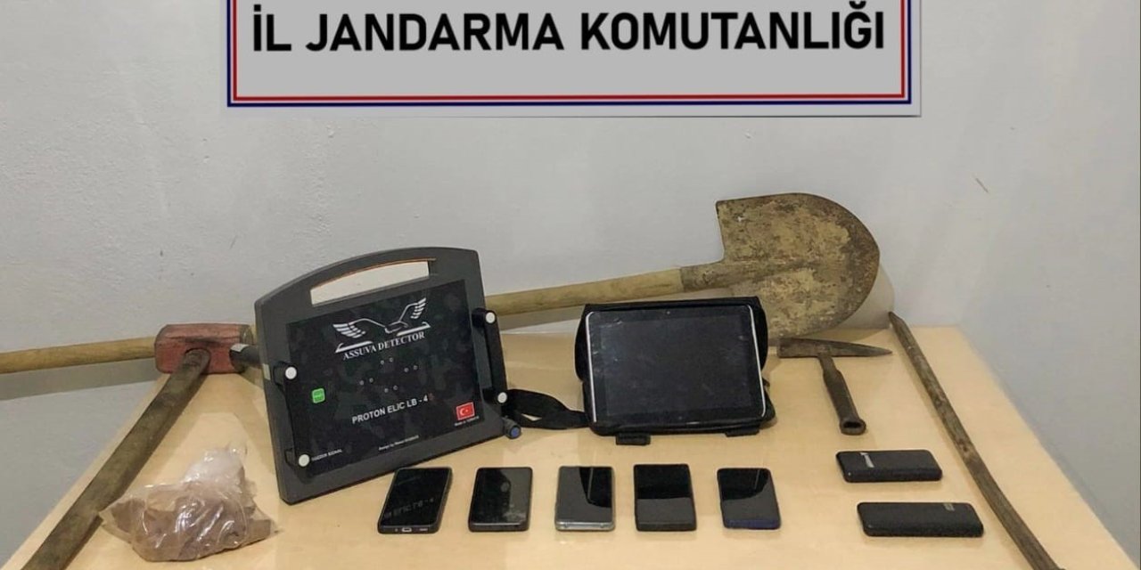 Tunceli’de kaçak kazı yapan 5 şüpheli suçüstü yakalandı