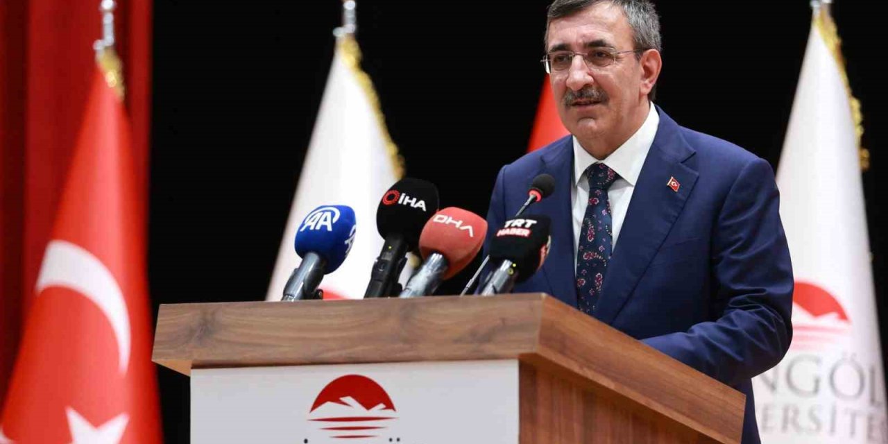 Cumhurbaşkanı Yardımcısı Yılmaz: "Sumud Filosuna binenler insanlığın ortak vicdanının tercümanı oldular"