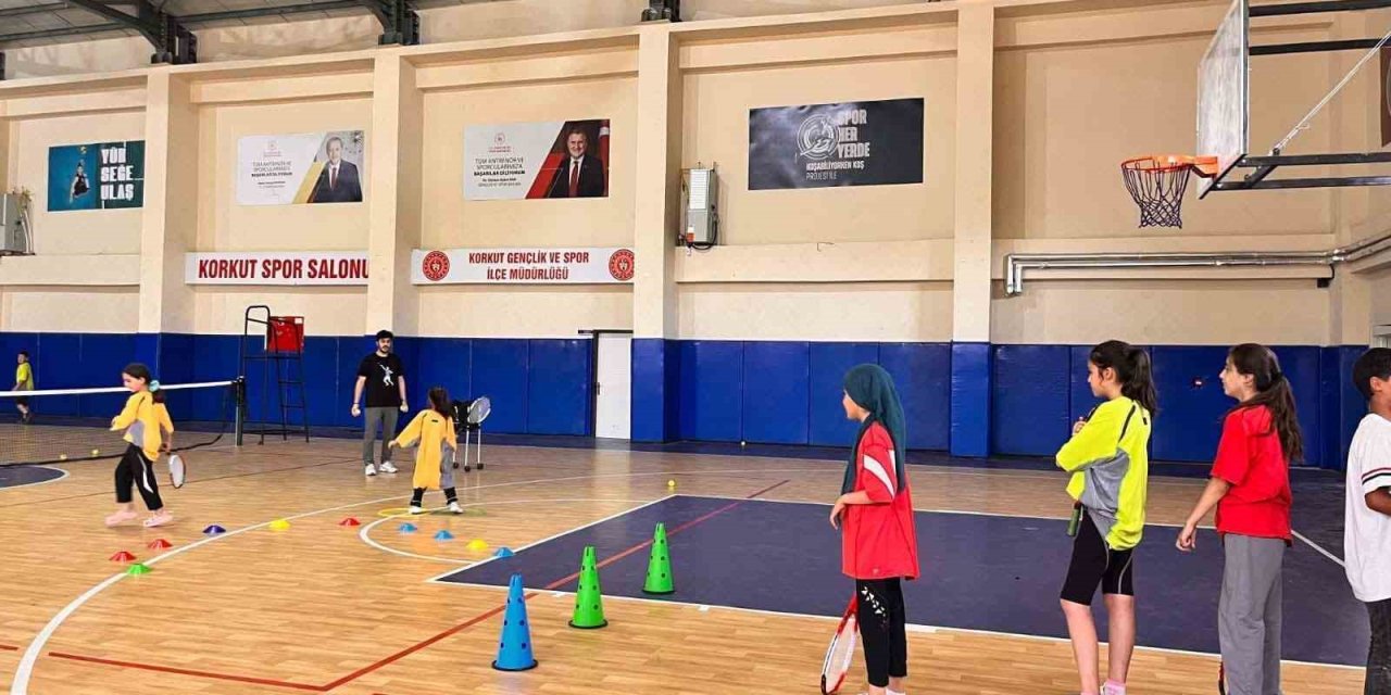 Korkut’ta tenis antrenmanları sürüyor