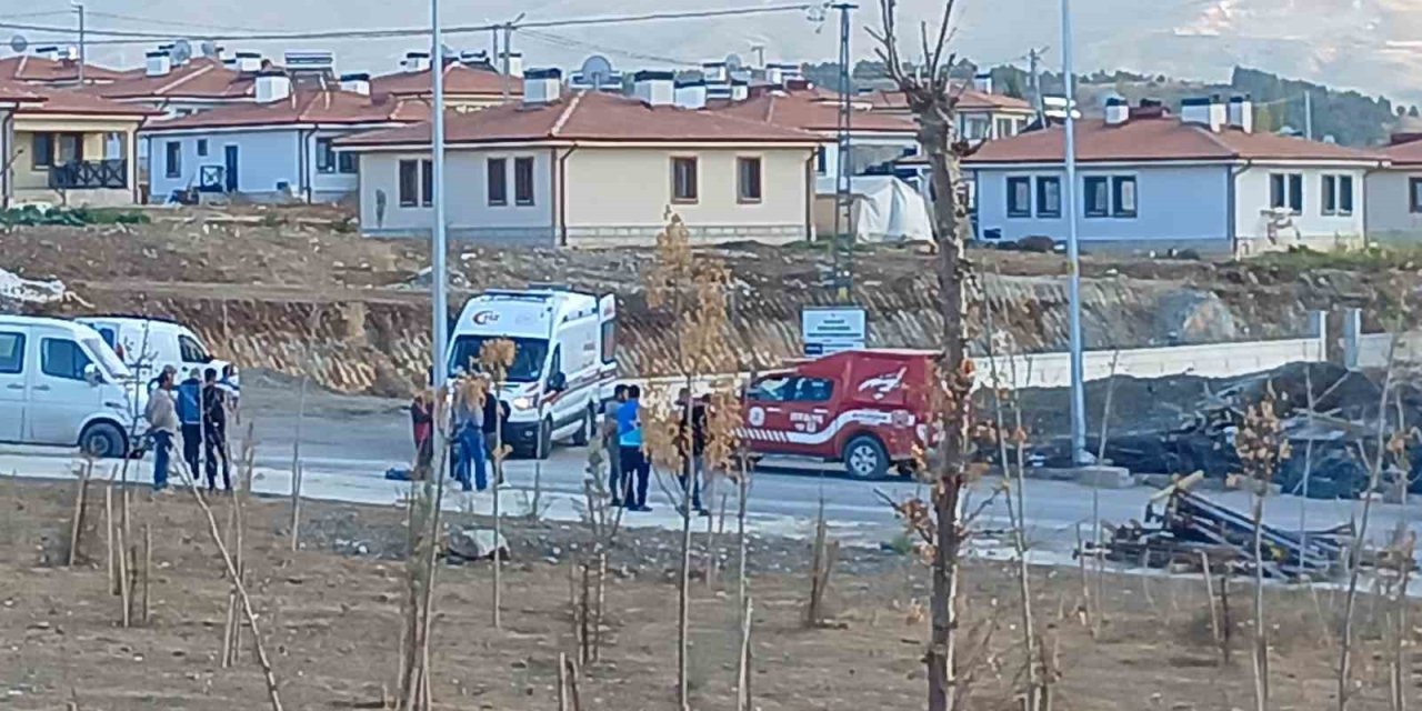 Malatya’da inşaatta kalıp çöktü: 2 işçi yaralandı