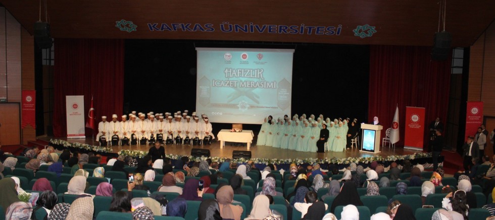 Kars’ta Hafızlık İcazet Merasimi Düzenlendi