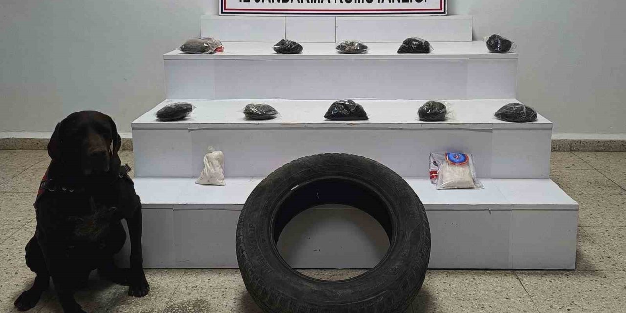 Van’da otomobil lastiğinde 6 kilo uyuşturucu ele geçirildi