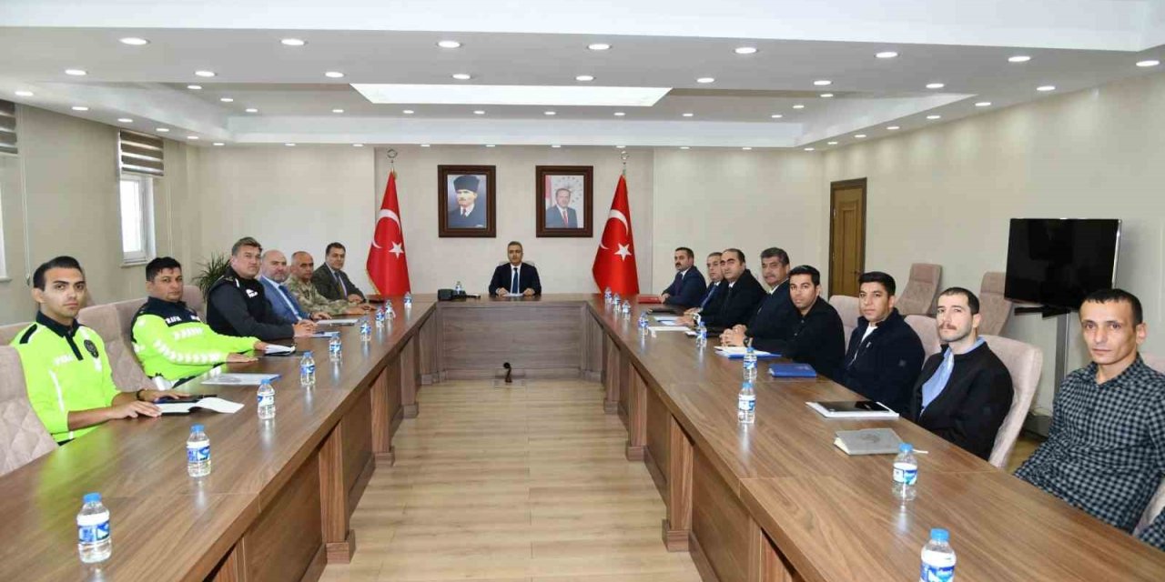 Ardahan’da Karayolları Trafik Güvenliği Toplantısı gerçekleştirildi