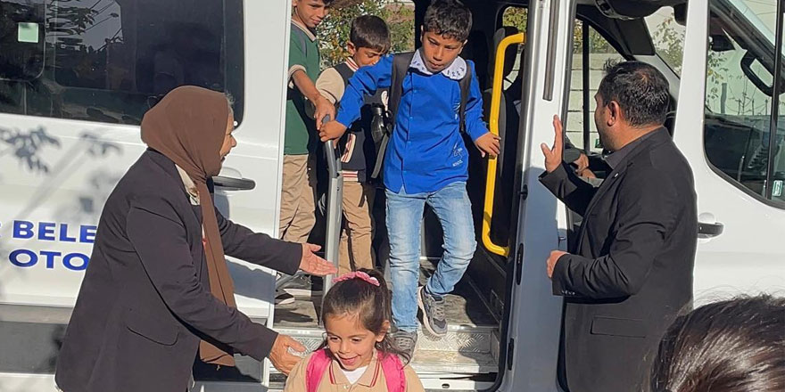 Digor’da öğrenci ve hastalara ücretsiz servis hizmeti