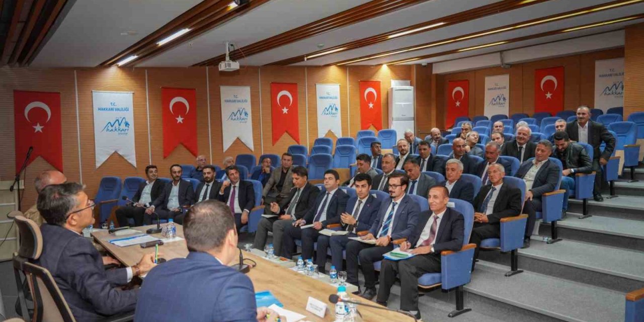 Hakkâri’de köylerin sorunları masaya yatırıldı