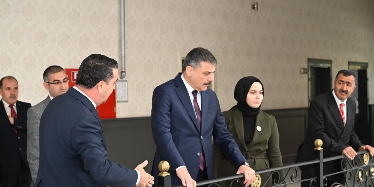 Vali Çiftçi brifing aldı