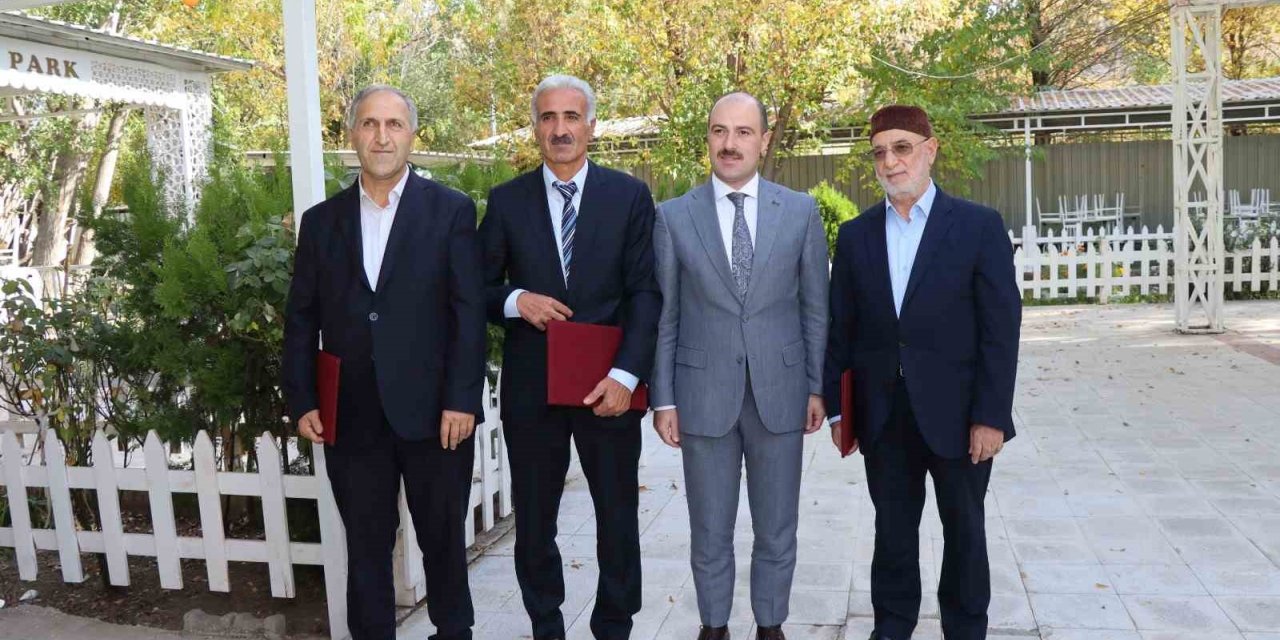 Oltu’da din görevlileri vefa yemeğinde buluştu