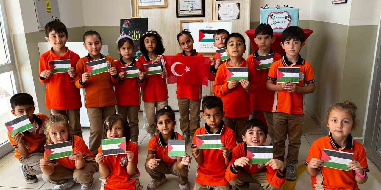Darende’de ilkokul öğrencilerinden Gazze ve Filistin’e anlamlı destek