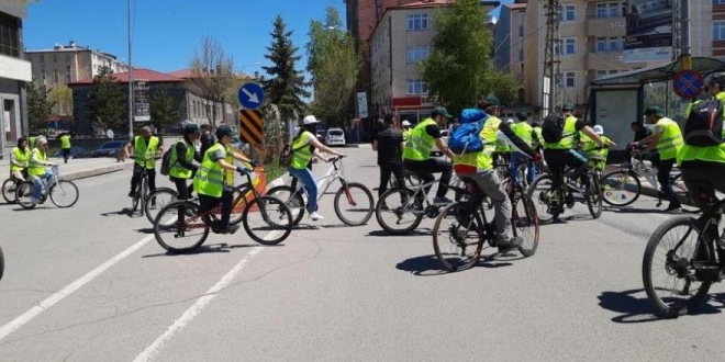 Kars’ta ‘Sağlık İçin Pedalla’ etkinliği düzenleniyor