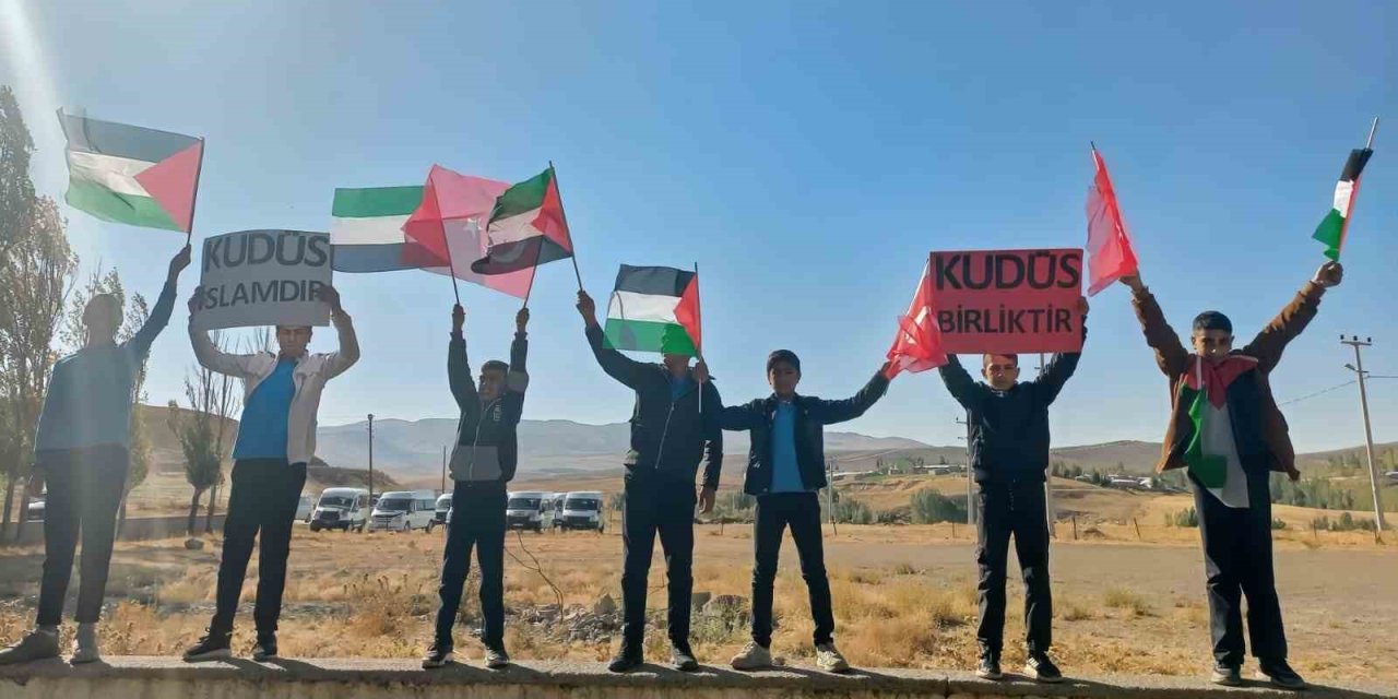 Özalp’te Filistin’e destek etkinliği