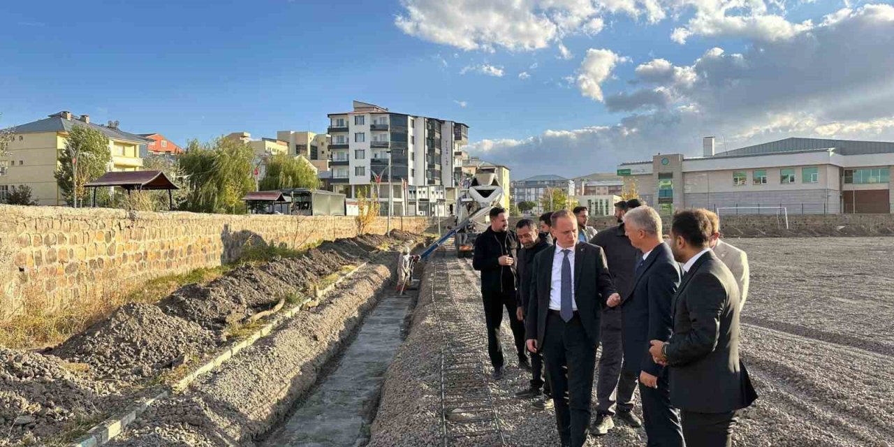 Bulanık’ta stadyum yenileniyor