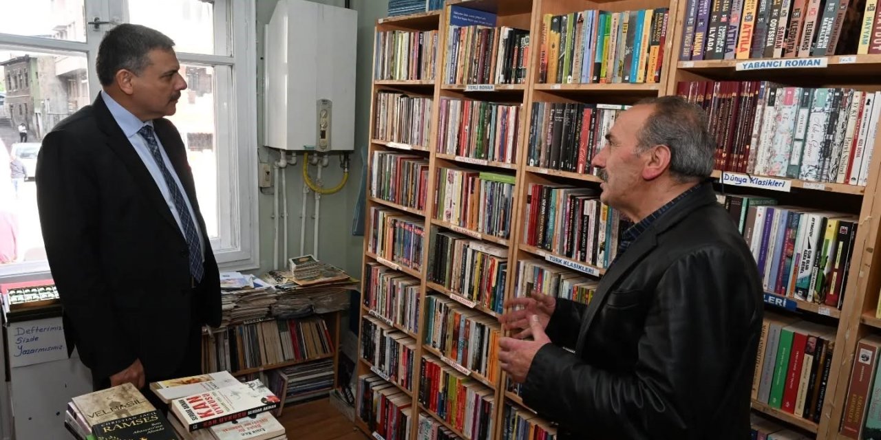Vali Çiftçi’den, İnşirah Sahaf ve Kitabevine ziyaret