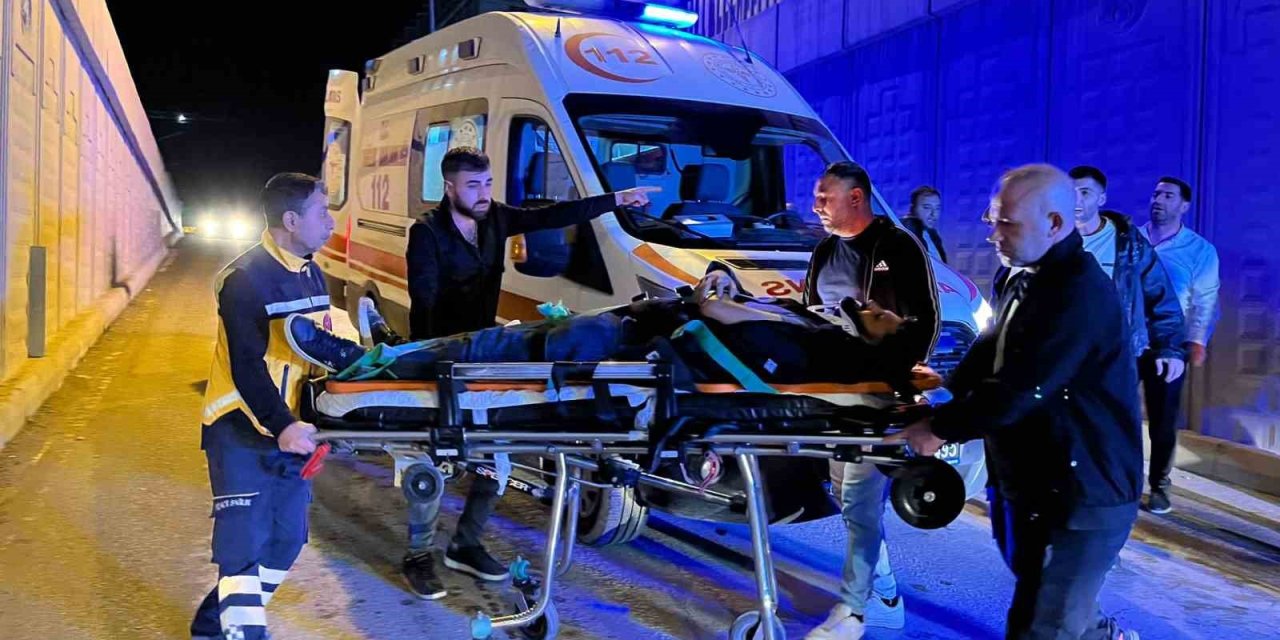 Malatya’da alt geçitte motosiklet kazası: 2 yaralı