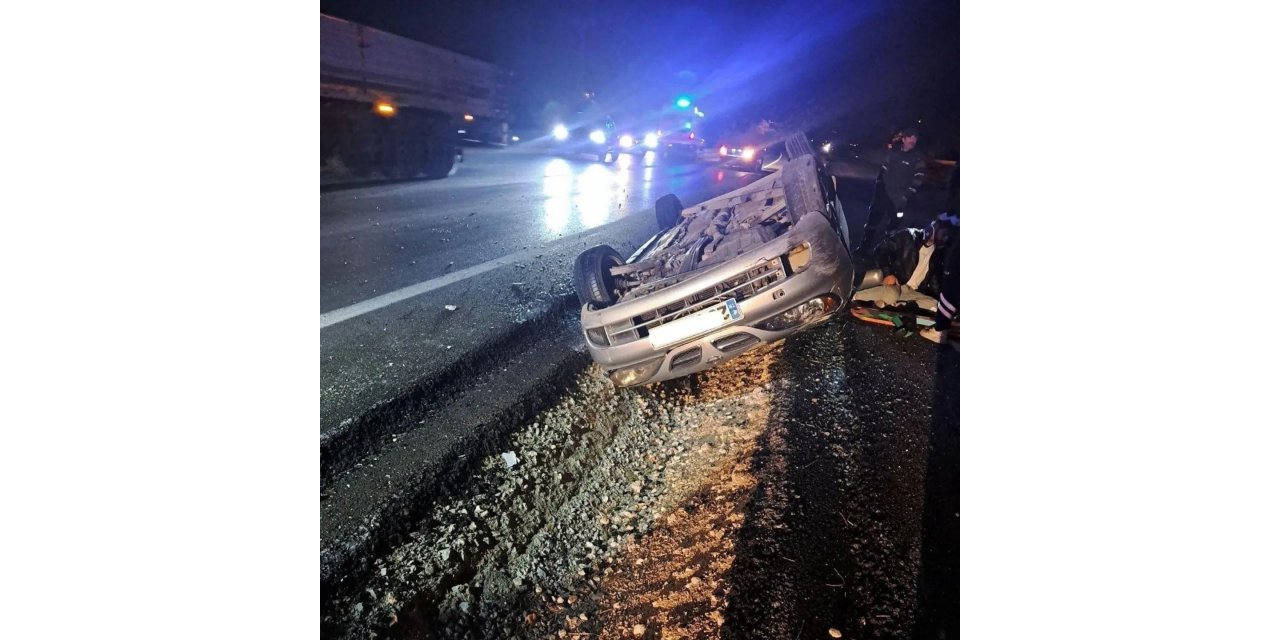Elazığ’da otomobil takla attı: 2 yaralı