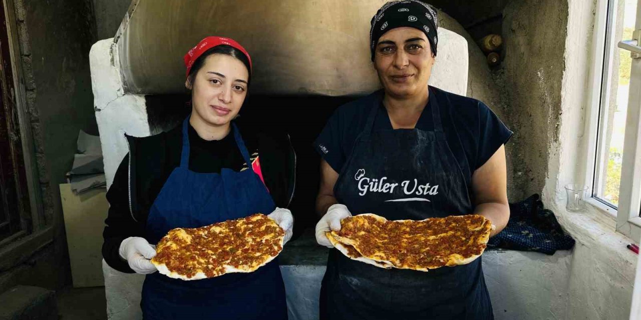 Yüksekova’da aile destanı: Bahçesinden topladı, evini lokantaya çevirdi