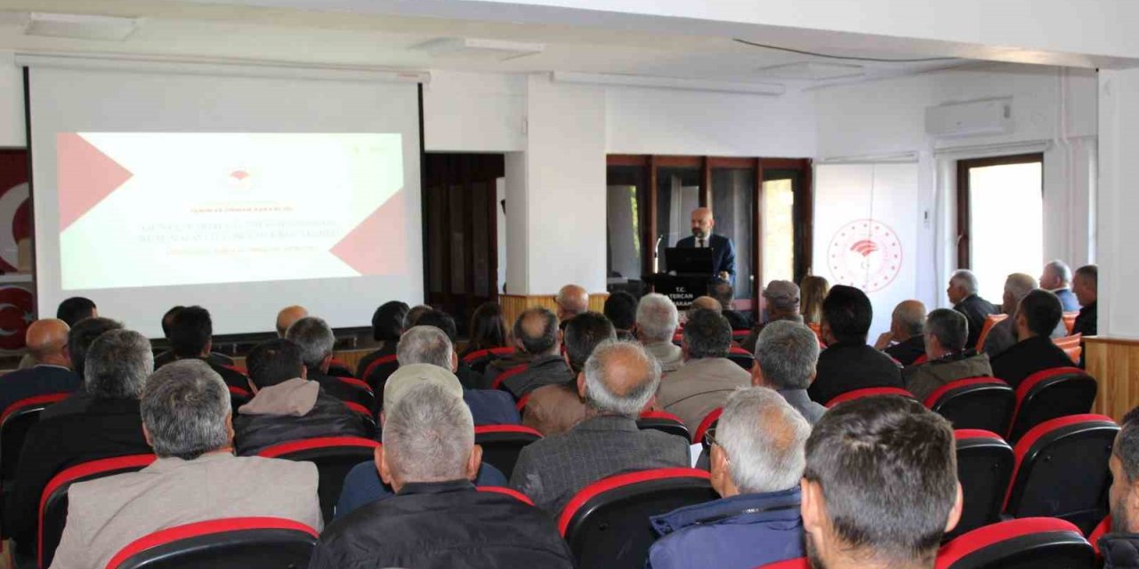 Tercan’da muhtarlara yönelik toplantı düzenlendi