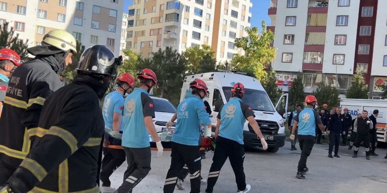 Muş Devlet Hastanesinde gerçeğini aratmayan yangın tatbikatı
