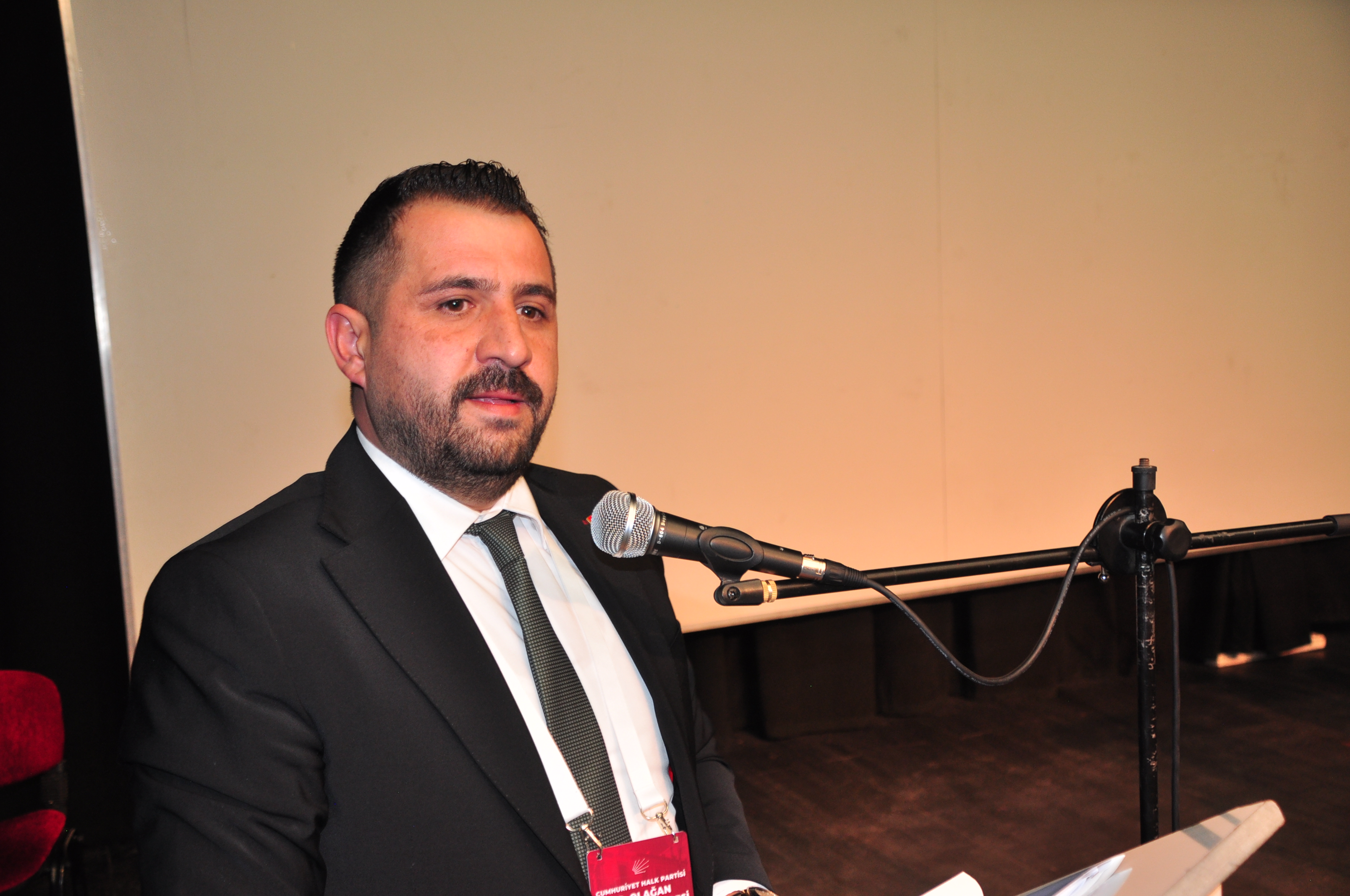 CHP Kars İl Kongresi’nde Onur Uludaşdemir güven tazeledi