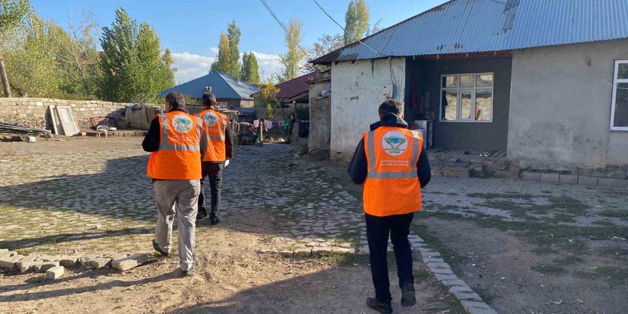 Patnos İyilik Elçileri Derneği, yardım seferberliğini sürdürüyor