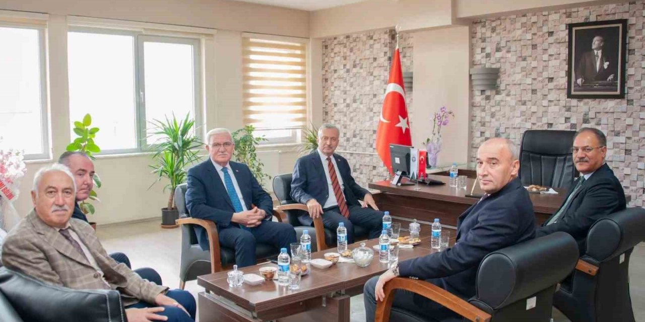 Prof. Dr. Karabulut, İktisadi ve İdari Bilimler Fakültesi Dekanı olarak atandı