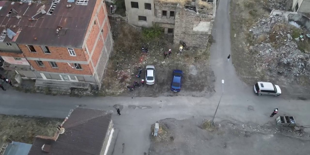 Polisten metruk binalara baskın