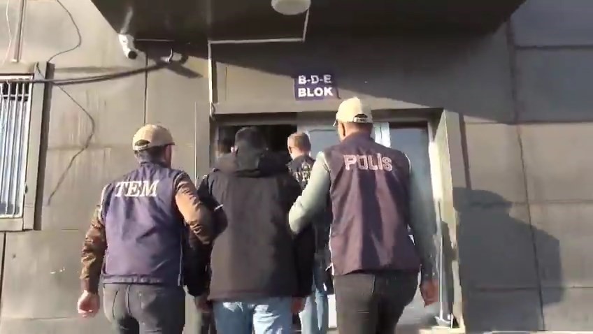 Bingöl’de kesinleşmiş hapis cezasıyla aranan 3 zanlı tutuklandı