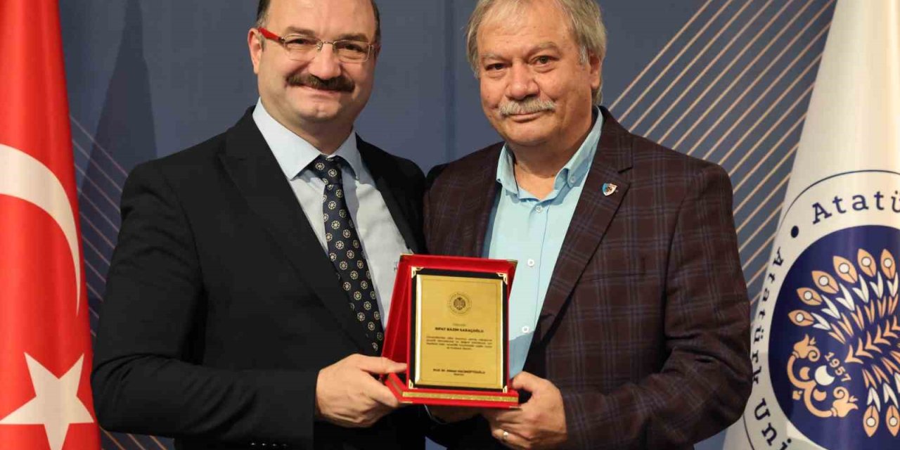 Atatürk Üniversitesinde kurumsal vefa ve hizmet ödülleri ile emek ve vefaya vurgu
