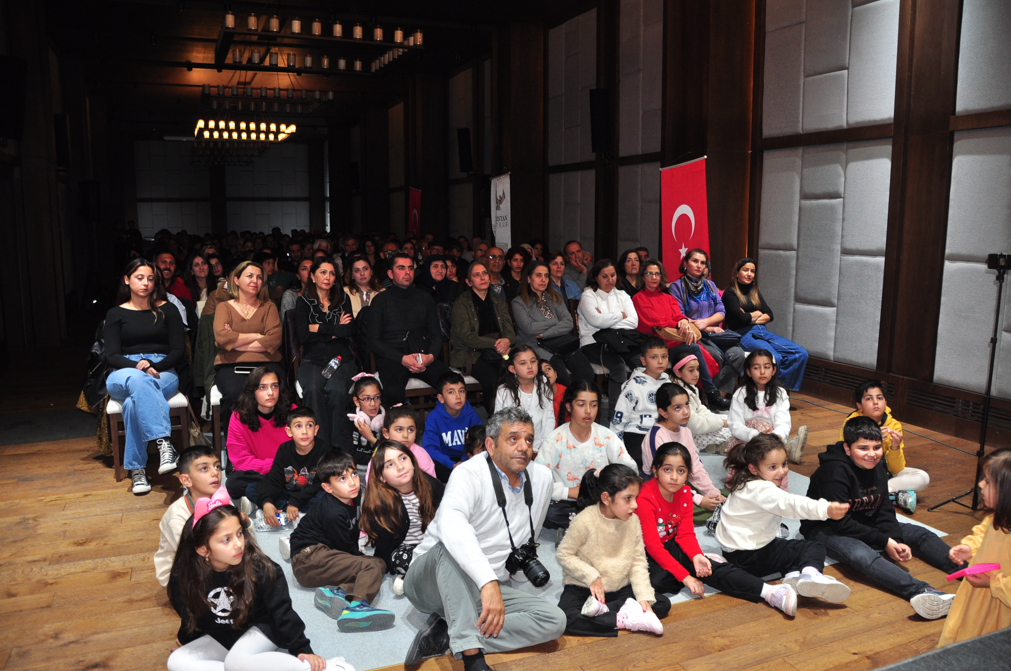 Kars’ta Masal Gecesi büyük ilgi gördü