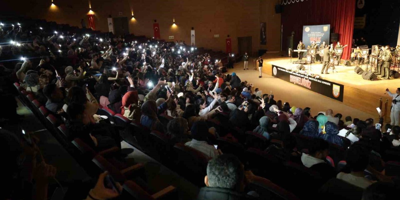 Ağrı’da 90’lar rüzgârı esti