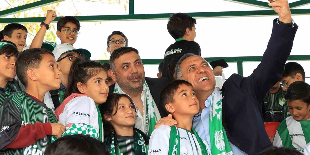 Bingöl’de 750 öğrenciye forma desteği