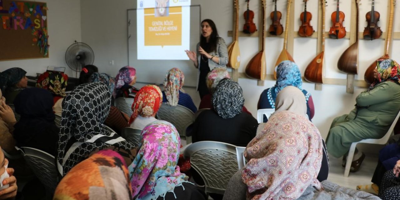 Malatya’da Konteyner Kent’te kadınlara hijyen eğitimi