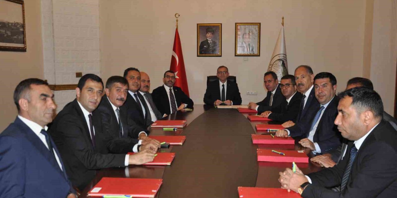 Kars’ta evlenecek gençler desteklenecek