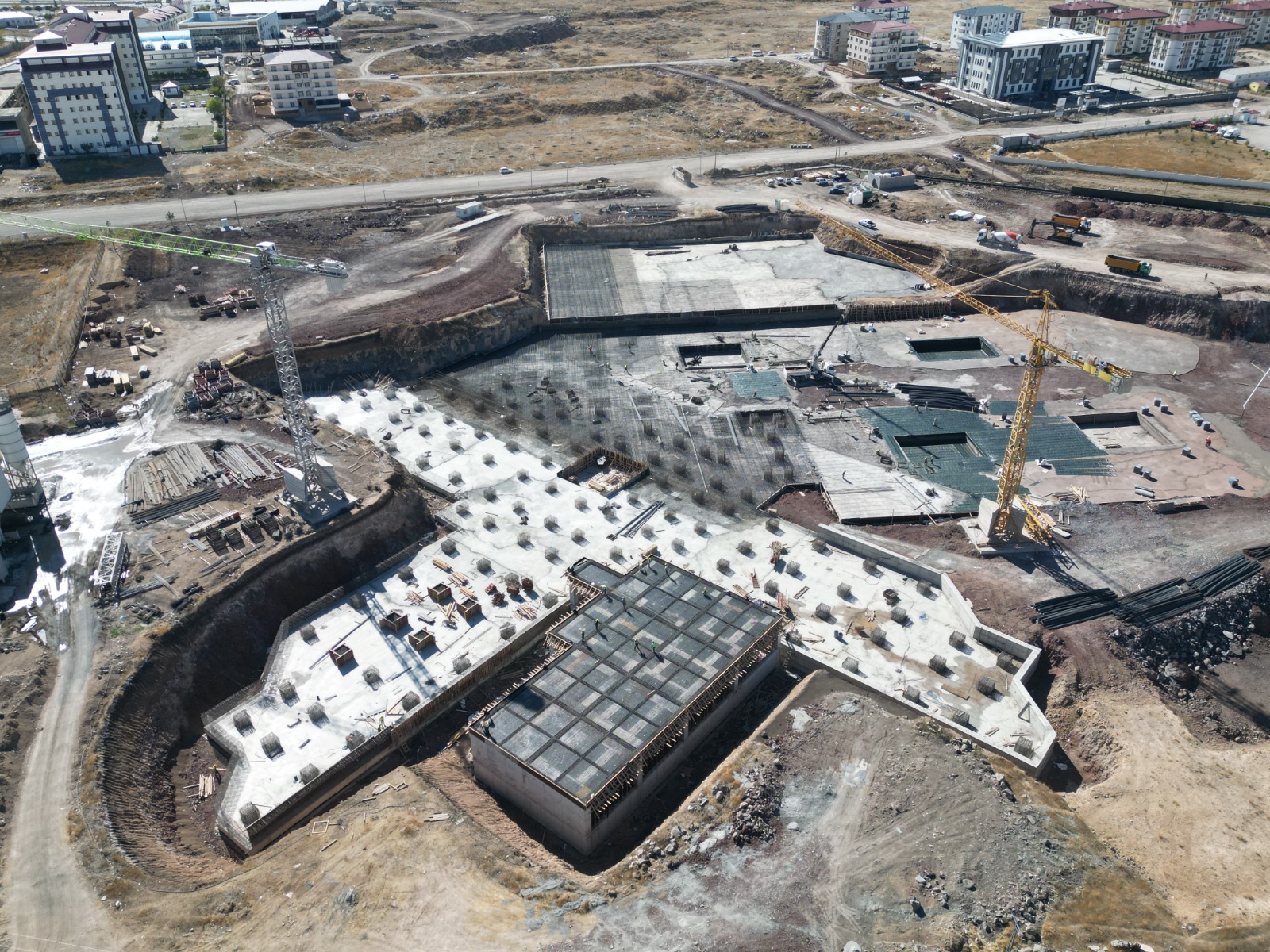 Kars’ta 500 yataklı yeni devlet hastanesi yükseliyor