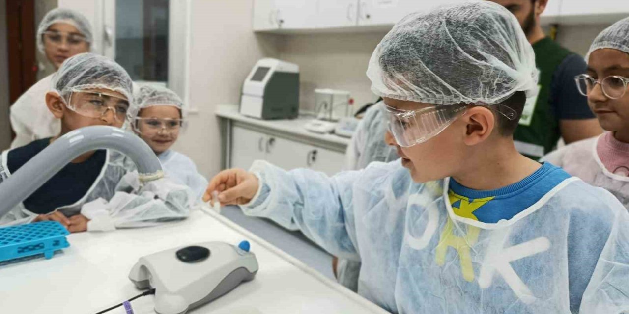 Yeşilay Kars Şubesi’nden çocuklara özel ilgi