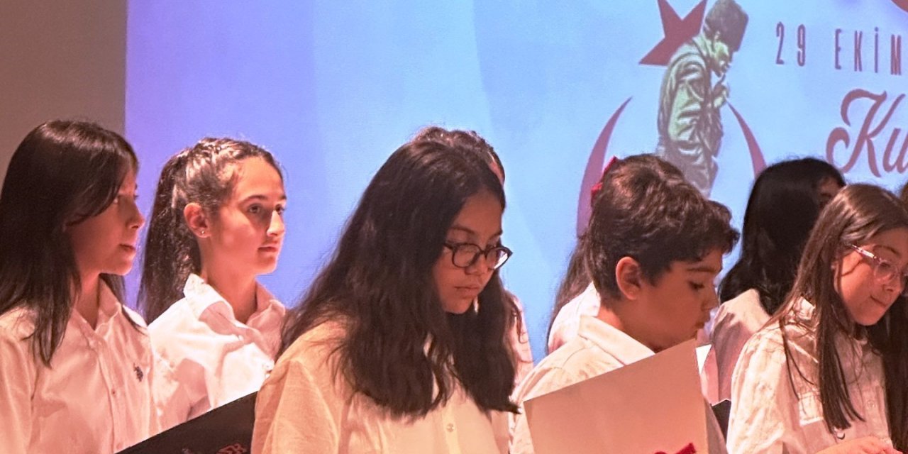 Özel Vakıf Okulları’ndan Cumhuriyet coşkusu