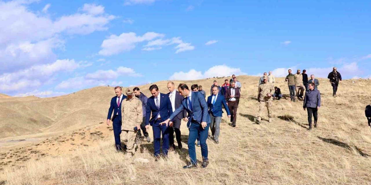 Vali Karakaya, 387 askerin şehit düştüğü bölgede