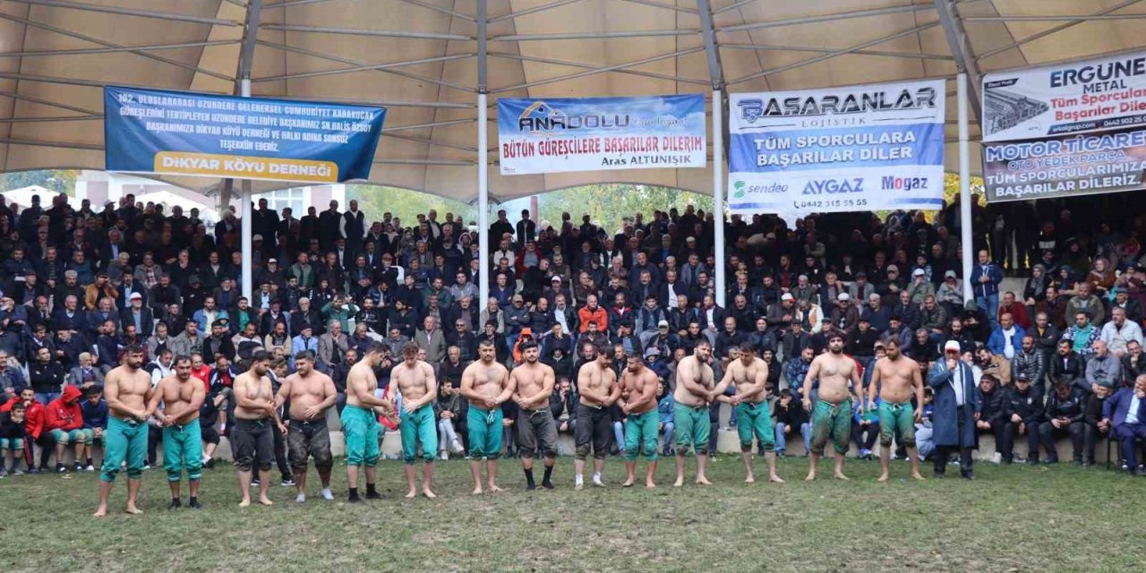 Erzurum’da 102’incisi yapılan Uzundere Karakucak Güreşleri büyük heyecan yaşattı