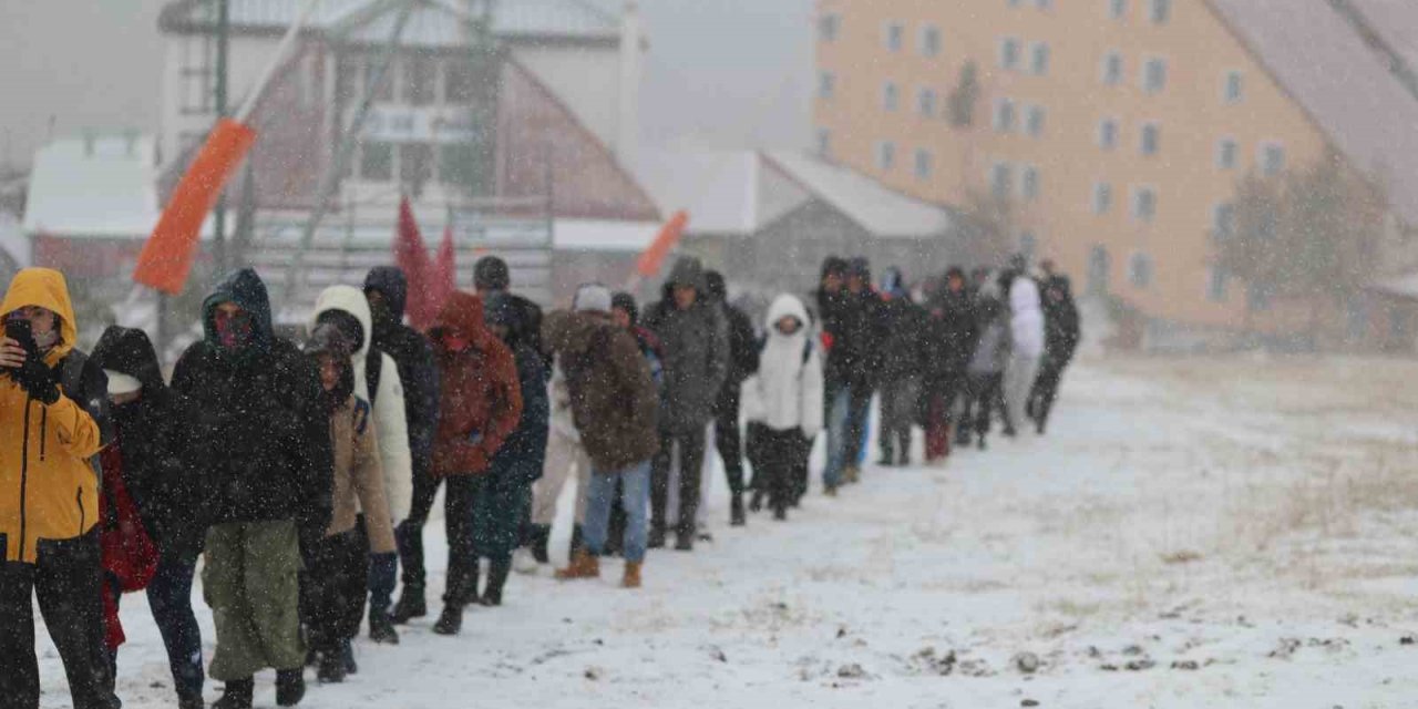Palandöken’e Cumhuriyet tırmanışı